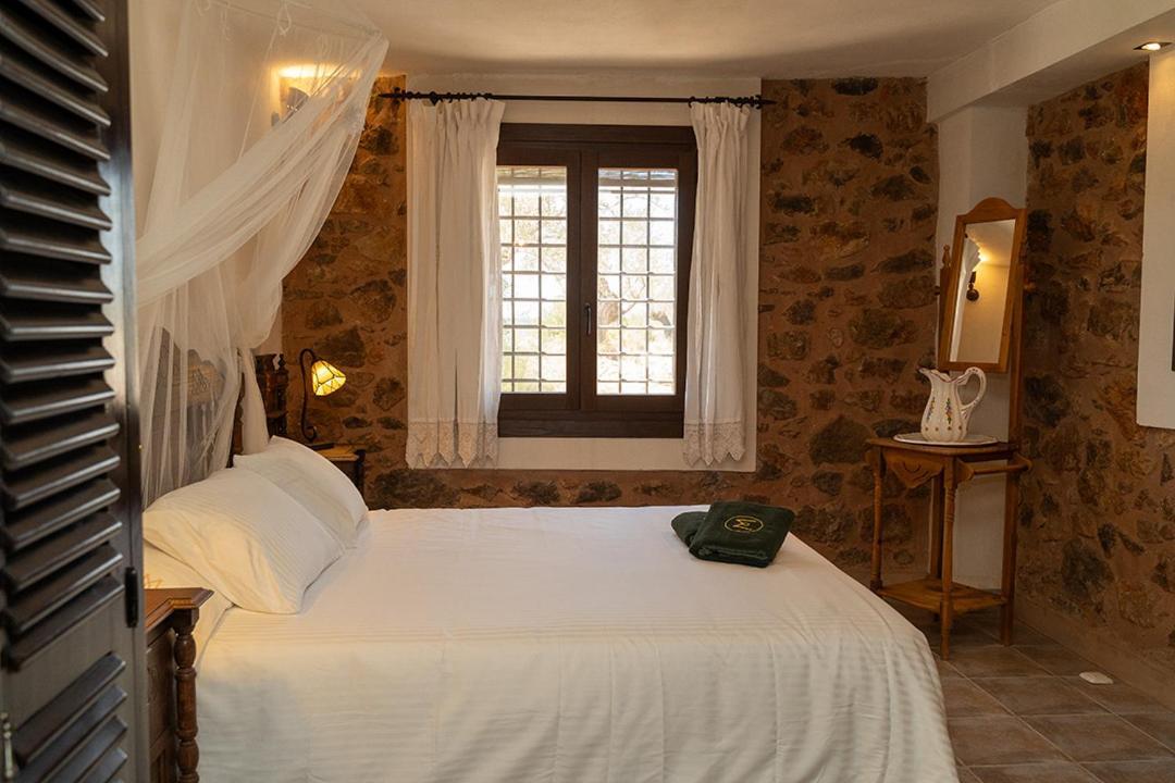 Masia De Matuta Vall de Almonacid Exteriör bild